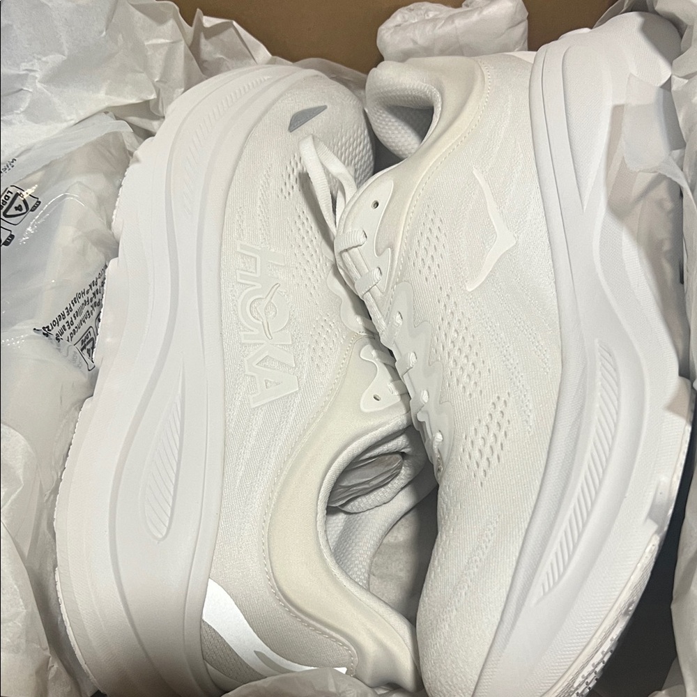 Hoka Men’s Bondi 9